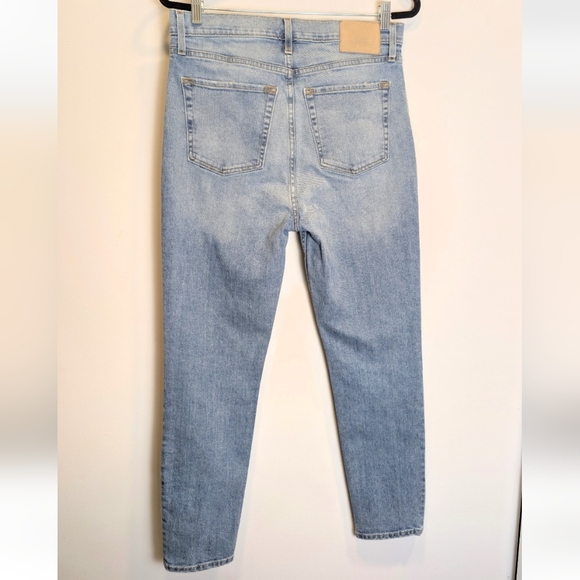 Rowan Light Wash High Waist Button-Fly Jeans Size 30 - Picture 2 of 6